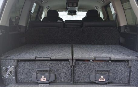 Toyota Land Cruiser 200, 2013 год, 5 500 000 рублей, 10 фотография