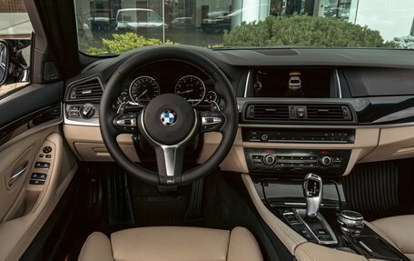 BMW 5 серия, 2016 год, 2 495 000 рублей, 14 фотография