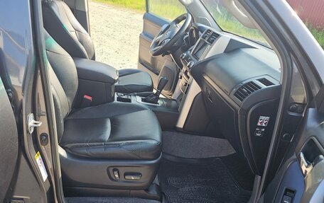 Toyota Land Cruiser Prado 150 рестайлинг 2, 2010 год, 2 450 000 рублей, 7 фотография