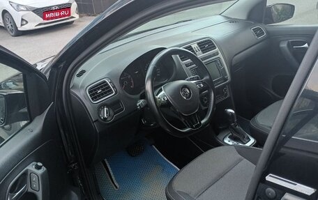 Volkswagen Polo VI (EU Market), 2018 год, 1 500 000 рублей, 6 фотография