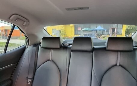Toyota Camry, 2021 год, 3 650 000 рублей, 6 фотография