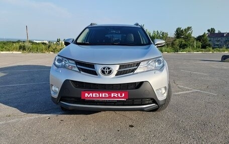 Toyota RAV4, 2014 год, 1 700 000 рублей, 6 фотография