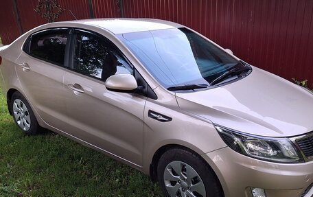 KIA Rio III рестайлинг, 2014 год, 860 000 рублей, 2 фотография