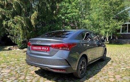 Hyundai Solaris II рестайлинг, 2021 год, 1 720 000 рублей, 8 фотография