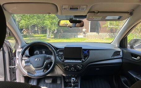 Hyundai Solaris II рестайлинг, 2021 год, 1 720 000 рублей, 11 фотография