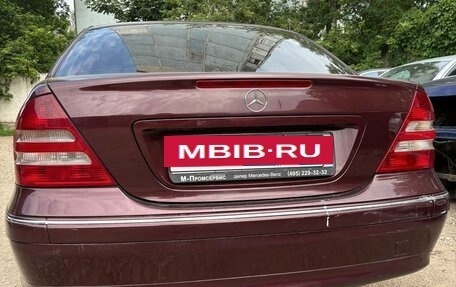 Mercedes-Benz C-Класс, 2005 год, 380 000 рублей, 6 фотография
