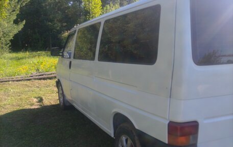 Volkswagen Caravelle T4, 1995 год, 620 000 рублей, 6 фотография
