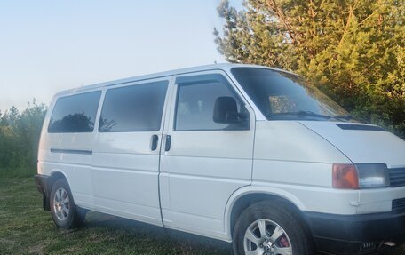 Volkswagen Caravelle T4, 1995 год, 620 000 рублей, 2 фотография