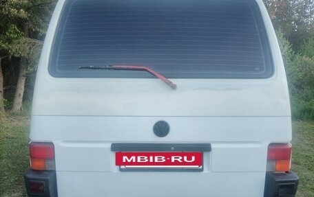 Volkswagen Caravelle T4, 1995 год, 620 000 рублей, 13 фотография