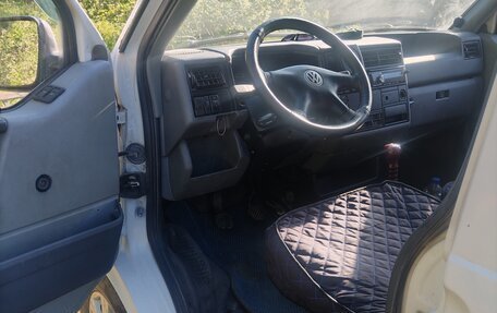 Volkswagen Caravelle T4, 1995 год, 620 000 рублей, 27 фотография
