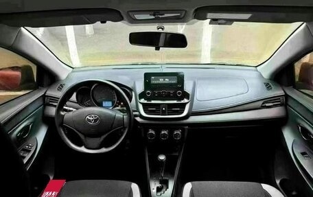 Toyota Yaris XP150 рестайлинг, 2021 год, 1 070 443 рублей, 8 фотография