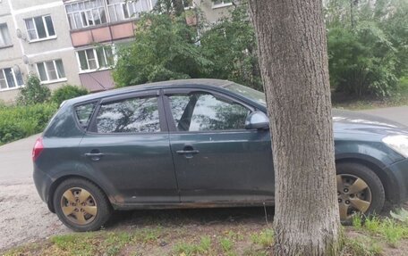KIA cee'd I рестайлинг, 2009 год, 380 000 рублей, 2 фотография