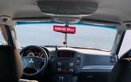 Mitsubishi Pajero IV, 2012 год, 2 500 000 рублей, 13 фотография