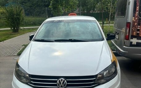 Volkswagen Polo VI (EU Market), 2018 год, 580 000 рублей, 2 фотография