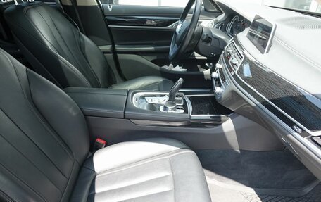 BMW 7 серия, 2018 год, 3 750 000 рублей, 14 фотография