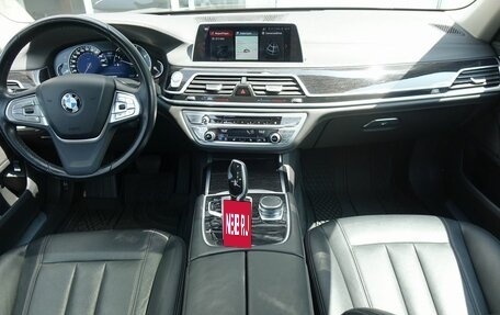 BMW 7 серия, 2018 год, 3 750 000 рублей, 9 фотография
