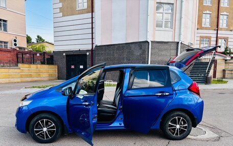 Honda Fit III, 2017 год, 990 000 рублей, 8 фотография