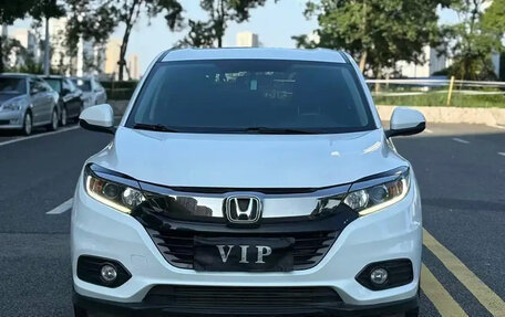 Honda Vezel, 2021 год, 1 450 000 рублей, 2 фотография