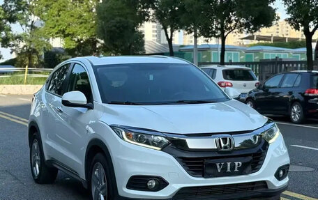 Honda Vezel, 2021 год, 1 450 000 рублей, 3 фотография