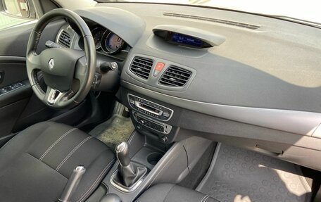 Renault Megane III, 2014 год, 899 000 рублей, 8 фотография