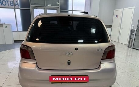 Toyota Vitz, 2000 год, 365 000 рублей, 4 фотография