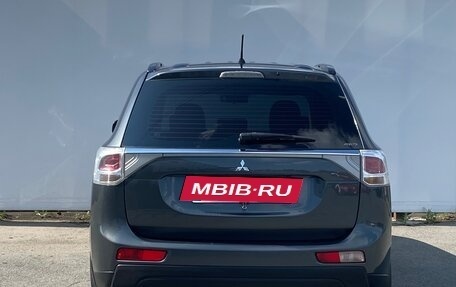 Mitsubishi Outlander III рестайлинг 3, 2013 год, 1 150 000 рублей, 5 фотография