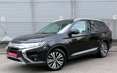 Mitsubishi Outlander III рестайлинг 3, 2021 год, 1 999 000 рублей, 1 фотография