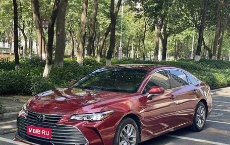 Toyota Avalon, 2020 год, 1 900 000 рублей, 1 фотография