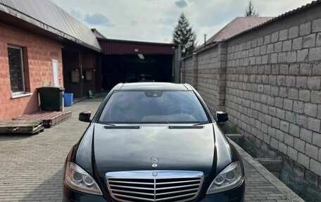 Mercedes-Benz S-Класс, 2011 год, 1 750 000 рублей, 1 фотография