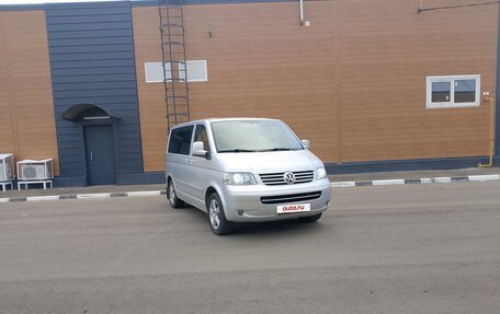 Volkswagen Multivan T5, 2009 год, 1 950 000 рублей, 3 фотография
