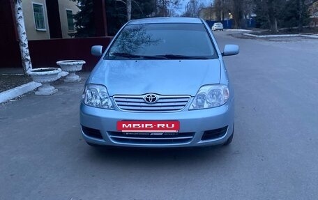 Toyota Corolla, 2005 год, 675 000 рублей, 2 фотография