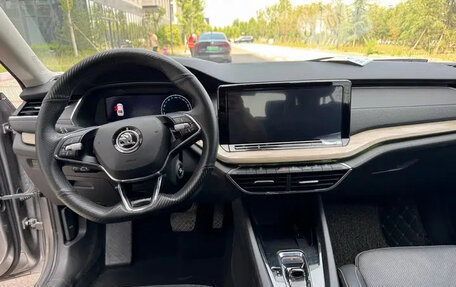 Skoda Octavia IV, 2022 год, 1 806 810 рублей, 8 фотография