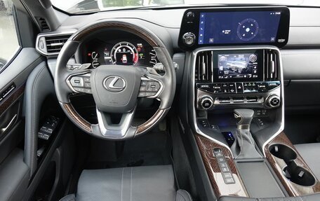 Lexus LX, 2024 год, 19 950 000 рублей, 9 фотография
