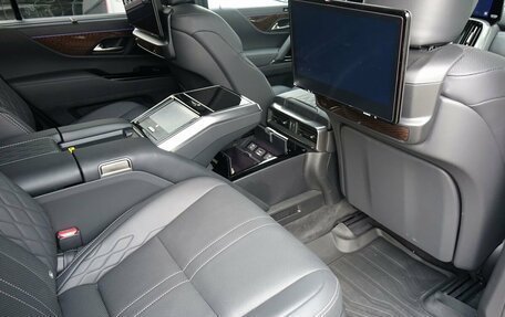 Lexus LX, 2024 год, 19 950 000 рублей, 21 фотография