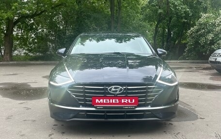 Hyundai Sonata VIII, 2020 год, 2 650 000 рублей, 4 фотография