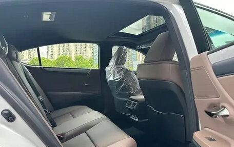 Lexus ES VII, 2025 год, 4 800 111 рублей, 9 фотография