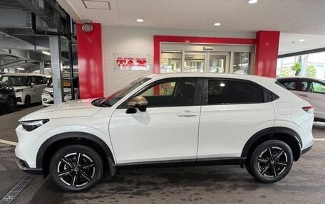 Honda Vezel, 2021 год, 1 550 000 рублей, 6 фотография