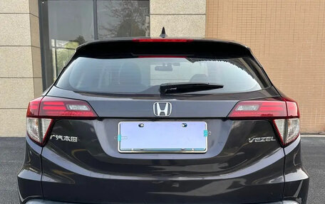 Honda Vezel, 2021 год, 1 500 000 рублей, 8 фотография