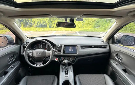 Honda Vezel, 2021 год, 1 500 000 рублей, 5 фотография
