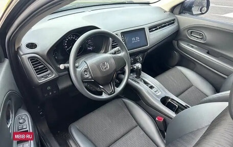 Honda Vezel, 2021 год, 1 500 000 рублей, 4 фотография