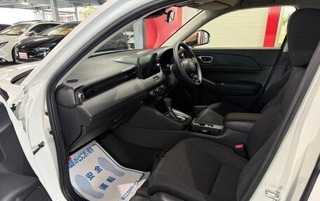 Honda Vezel, 2021 год, 1 550 000 рублей, 8 фотография