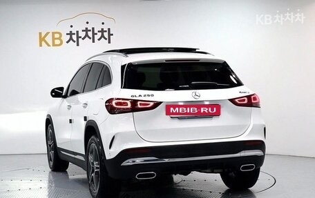 Mercedes-Benz GLA, 2021 год, 2 990 000 рублей, 4 фотография