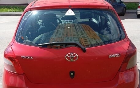 Toyota Yaris III рестайлинг, 2007 год, 549 999 рублей, 6 фотография
