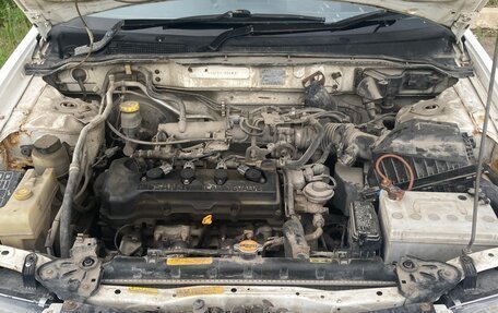 Nissan Wingroad III, 2001 год, 345 000 рублей, 2 фотография