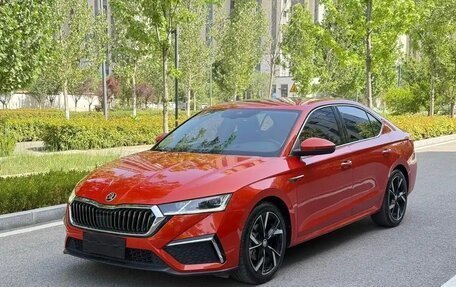 Skoda Octavia IV, 2022 год, 2 000 100 рублей, 3 фотография