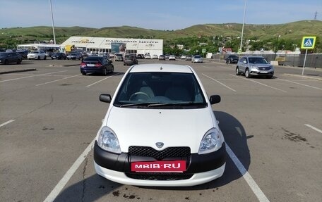 Toyota Vitz, 2001 год, 470 000 рублей, 2 фотография