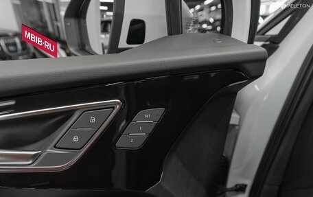 Audi Q4 e-tron, 2023 год, 4 890 000 рублей, 16 фотография