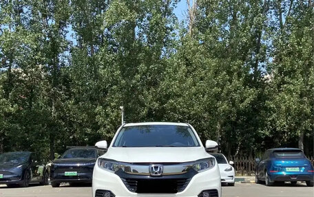 Honda Vezel, 2021 год, 1 500 000 рублей, 2 фотография