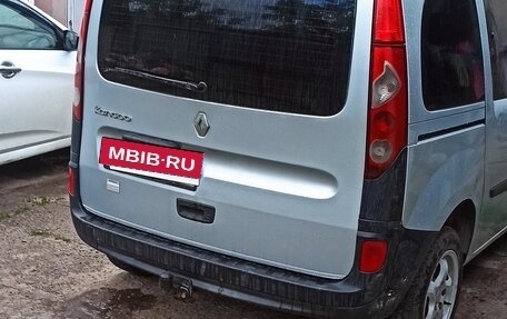 Renault Kangoo II рестайлинг, 2009 год, 500 000 рублей, 2 фотография
