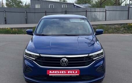 Volkswagen Polo VI (EU Market), 2021 год, 1 800 000 рублей, 2 фотография